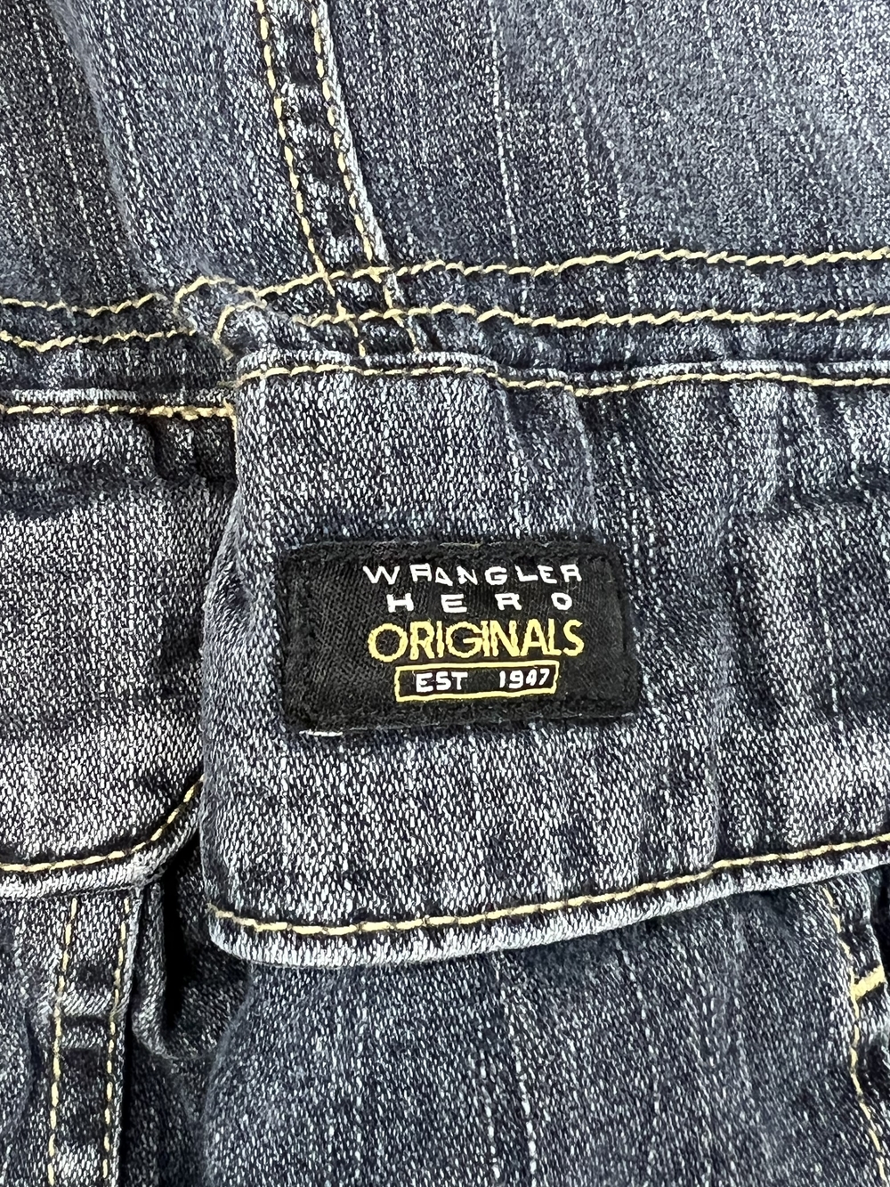 Wrangler Kids Dark Wash Cargo Jeans - Classic‎ Pocket Style - Picture 6 of 6